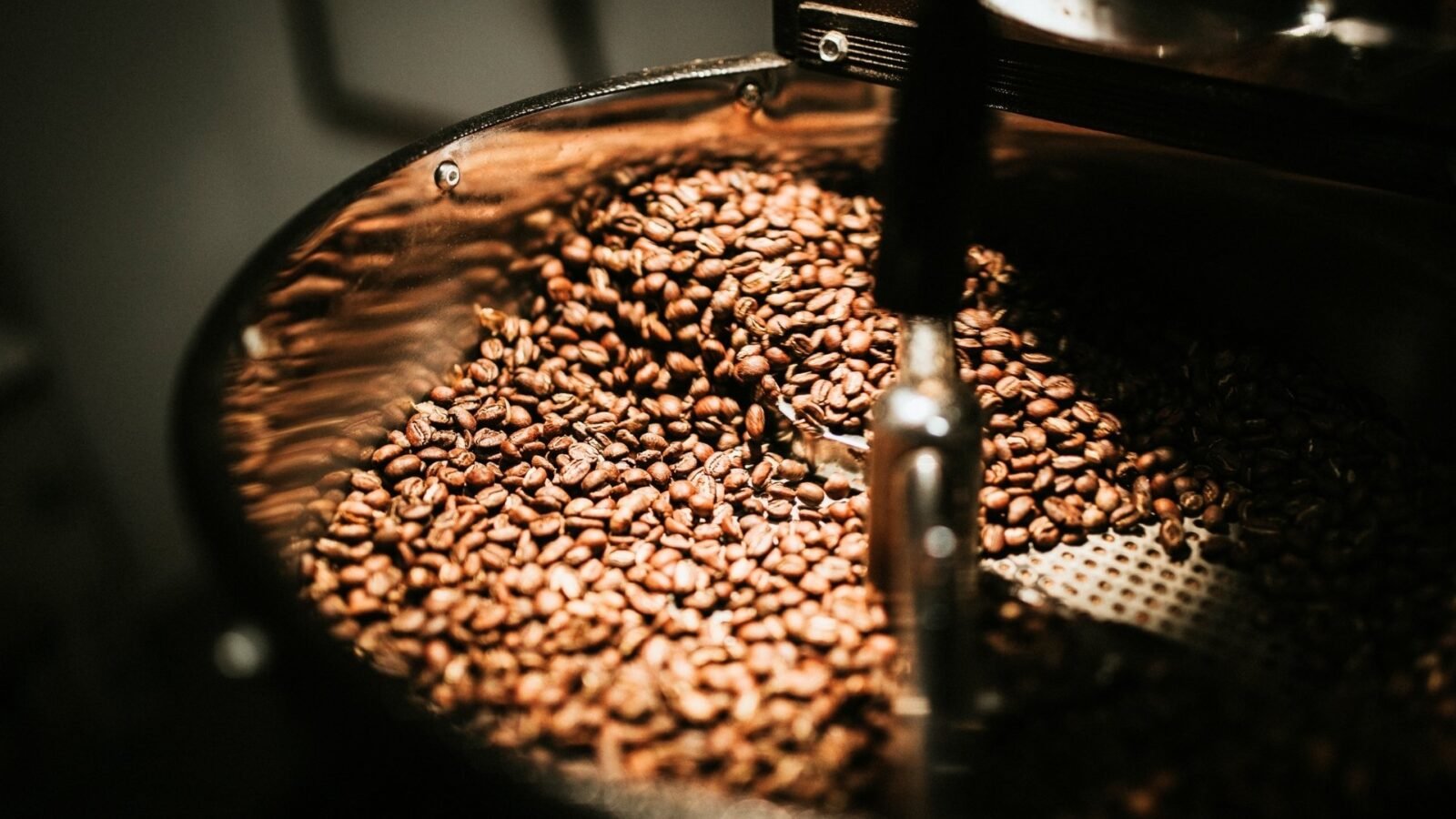 Coffee blend is made by combining beans from different regions/varieties