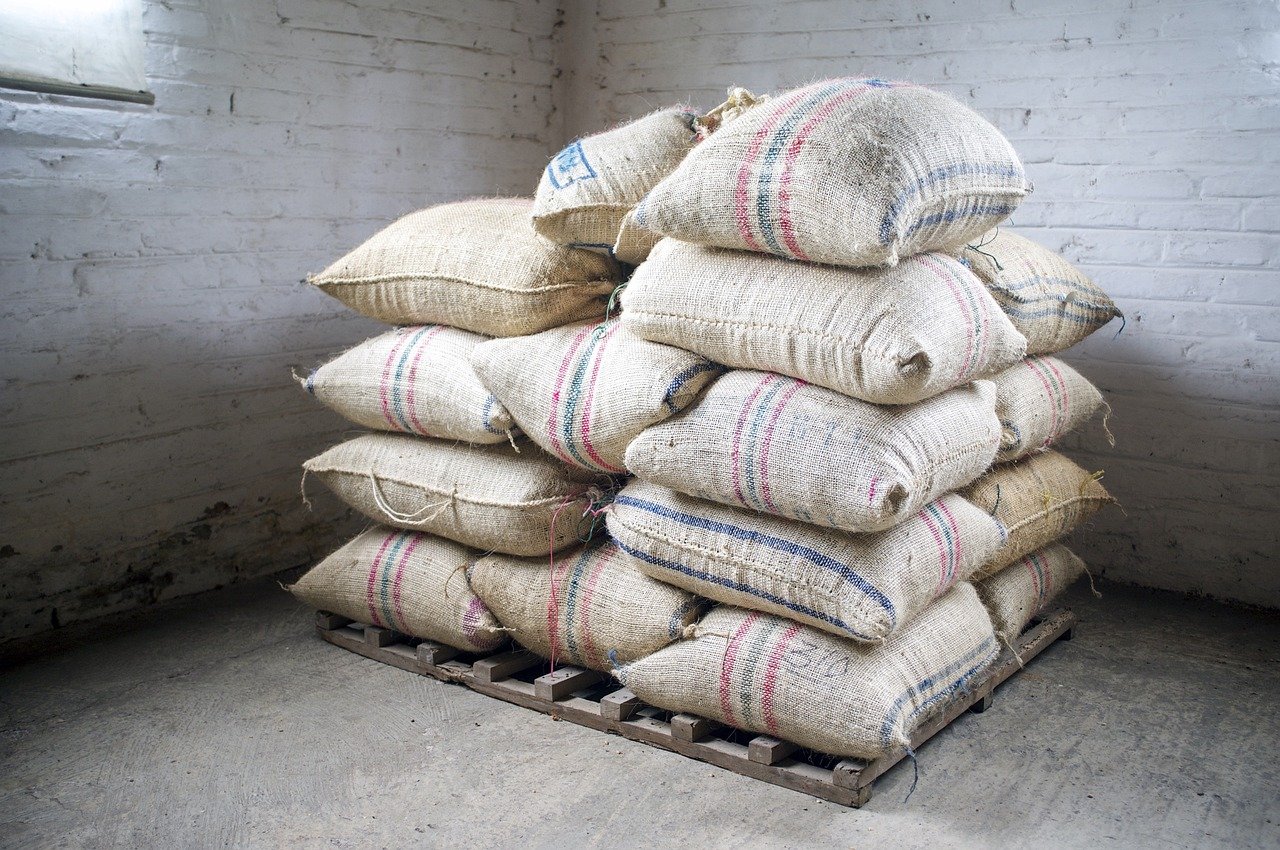 coffee beans jute bag